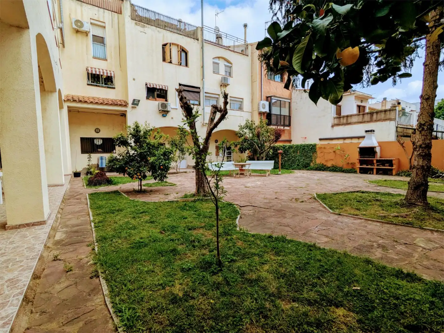 Casa adosada en venta en Centre - Cordelles Jardín de Casa adosada en venta en Cerdanyola del Vallès con Aire acondicionado y Terraza