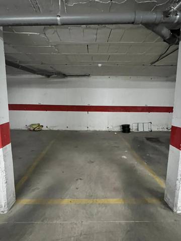 Garaje en Alquiler en Avenida Juan Carlos I, 13 en Jacarilla