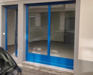 Premises to rent in Fene