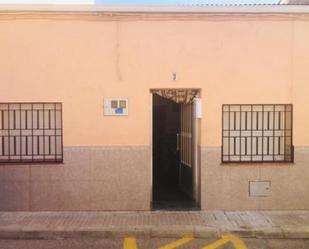 Exterior view of House or chalet for sale in Moraleja