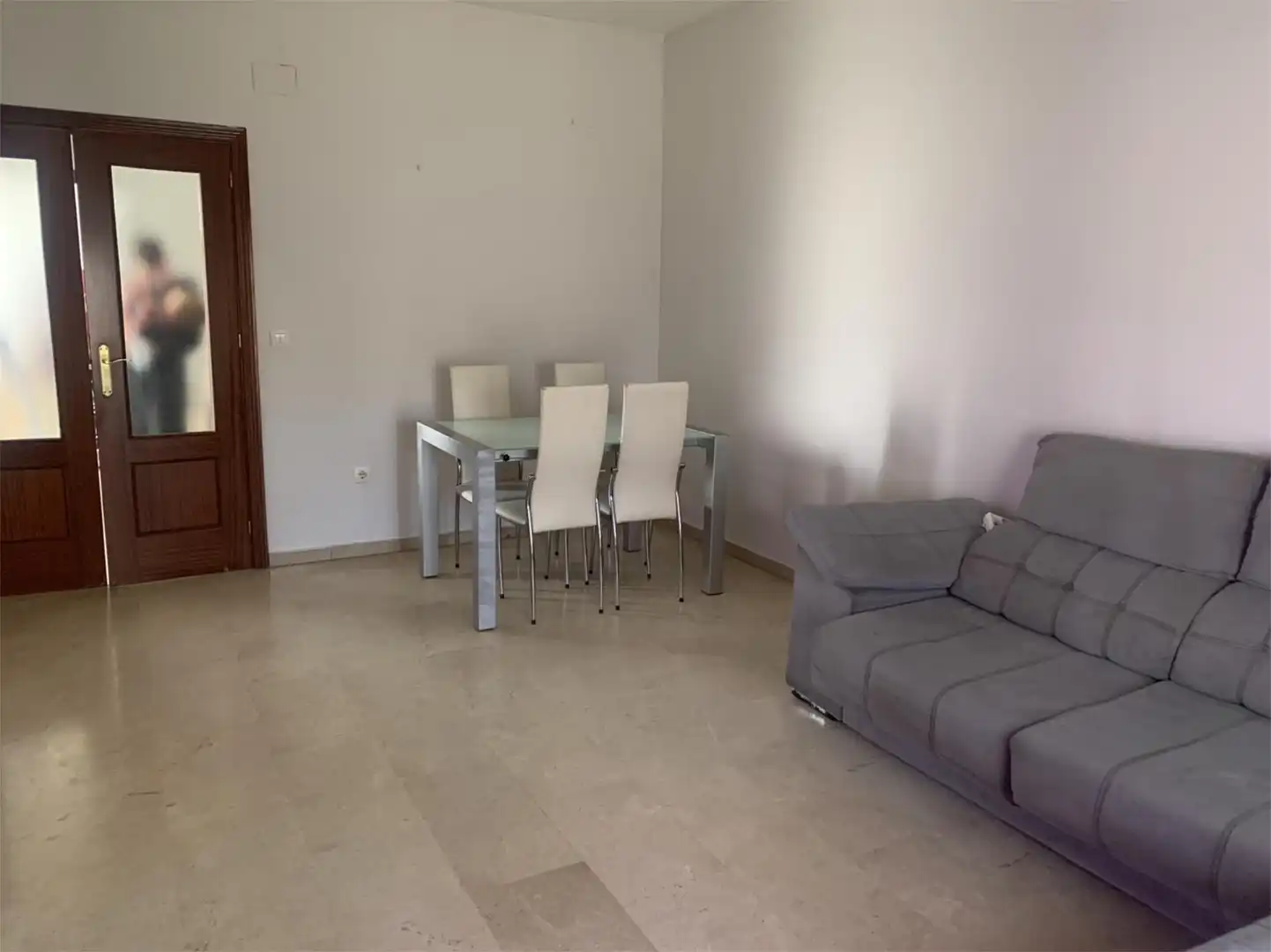 Casa o chalet en venta en Calle Bruselas, 9, Villanueva del Ariscal Sala de estar de Casa o chalet en venta en Villanueva del Ariscal con Aire acondicionado, Terraza y Piscina