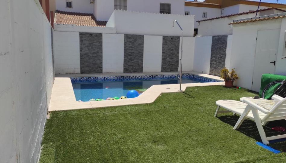 Casa o chalet en venta en Calle Bruselas, 9, Villanueva del Ariscal, Sevilla - imagen 1 Foto 1 de Casa o chalet en venta en Calle Bruselas, 9, Villanueva del Ariscal, Sevilla
