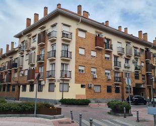 Vista exterior de Pis en venda en Torrejón de Ardoz amb Aire condicionat, Terrassa i Piscina