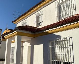 Exterior view of House or chalet for sale in Peligros  with Terrace, Swimming Pool and Balcony