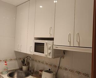 Kitchen of Apartment for sale in  Madrid Capital  with Air Conditioner, Private garden and Terrace