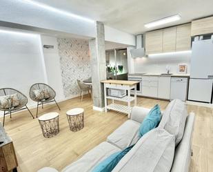 Flat to rent in Calle Ramón de Campoamor, 7, Centro