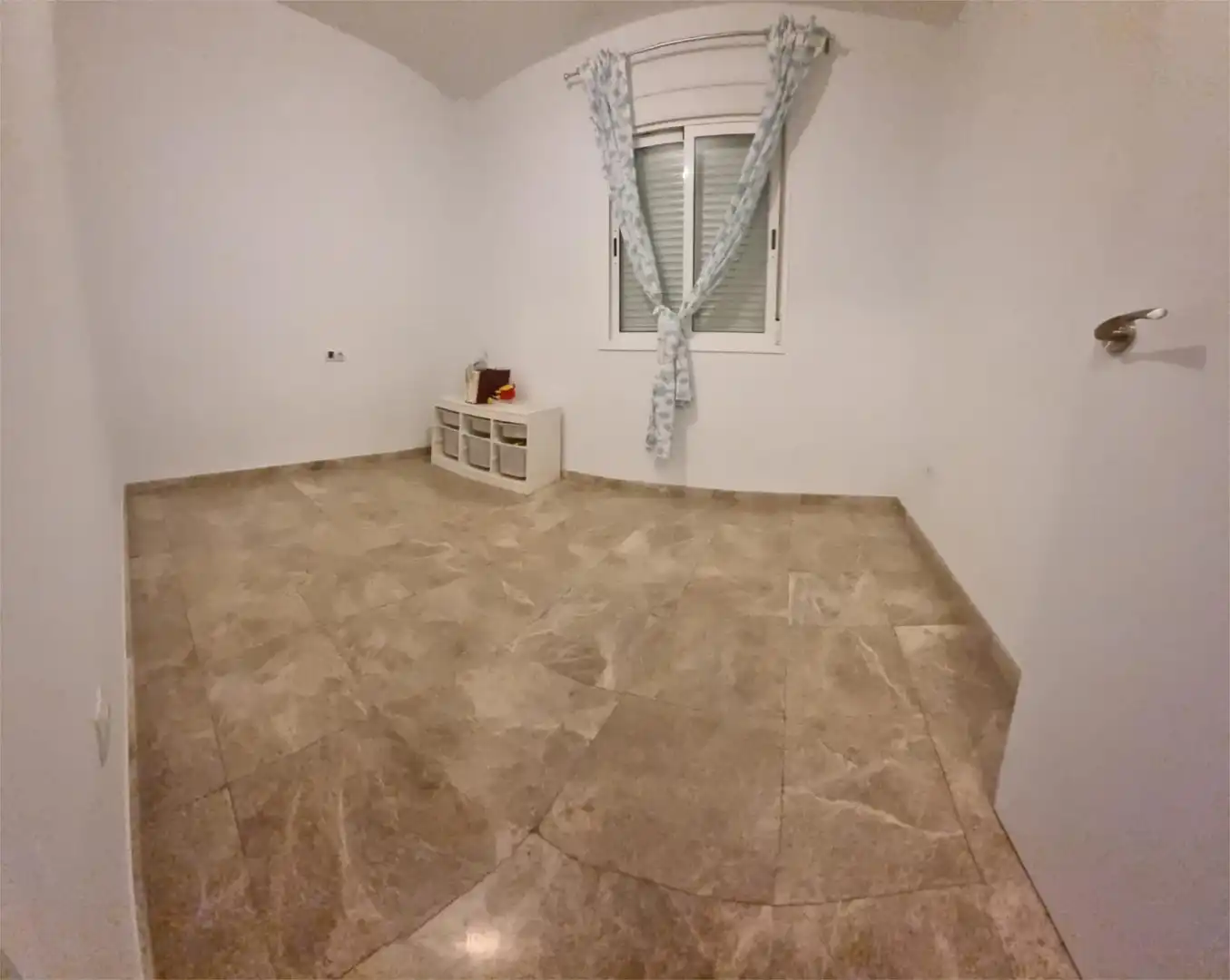 Habitación de Casa o chalet en venta en Castilleja de la Cuesta con Aire acondicionado, Calefacción y Jardín privado