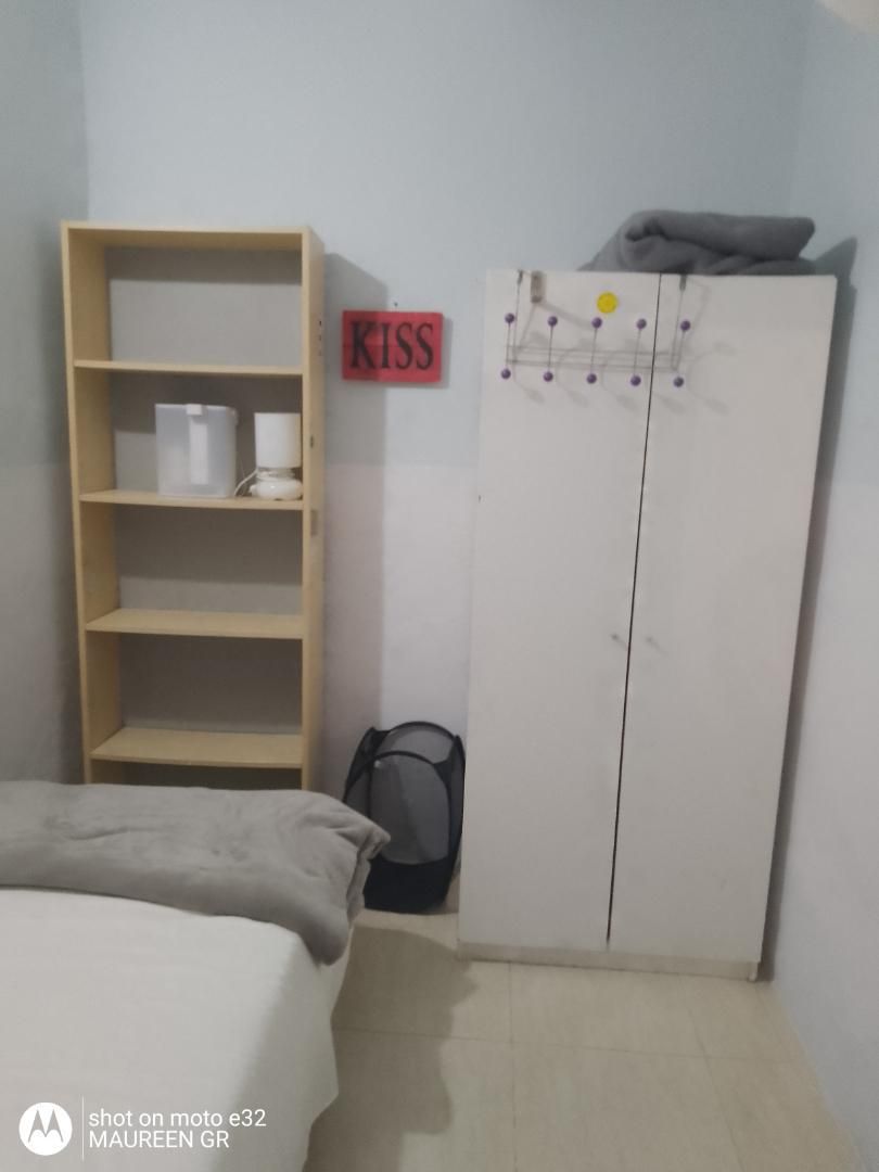 Bedroom of Planta baja to share in Esplugues de Llobregat  with Furnished, Washing machine and Microwave
