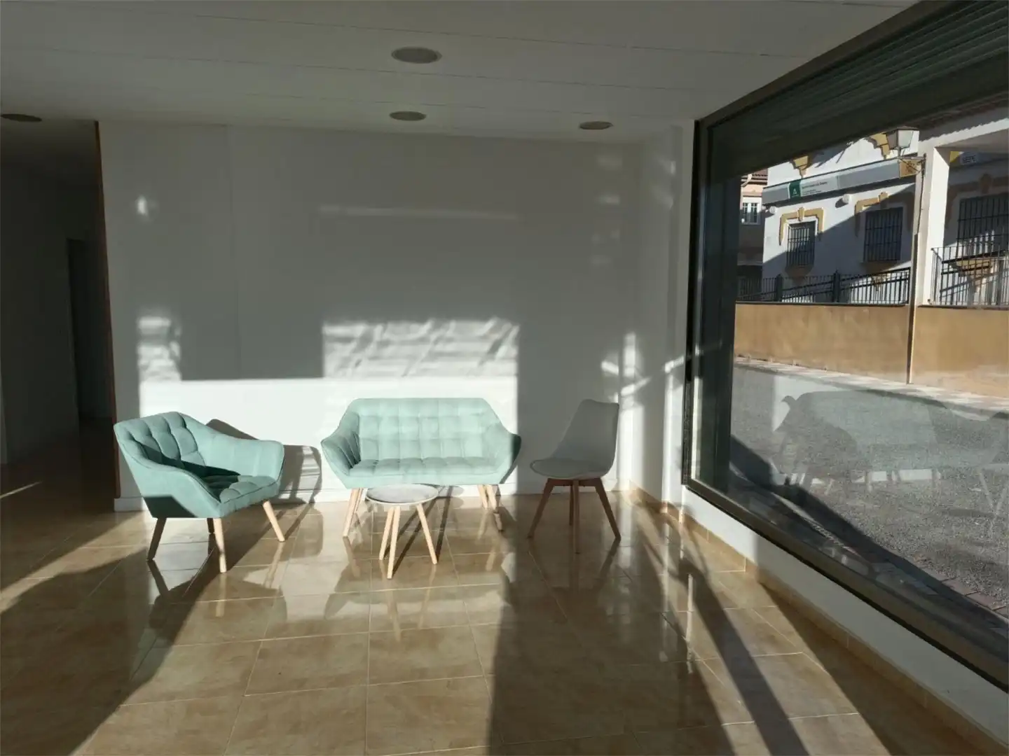 Commercial properties for rent in Calle Olivón, 16, Dúrcal Living room of Commercial properties for rent in Dúrcal