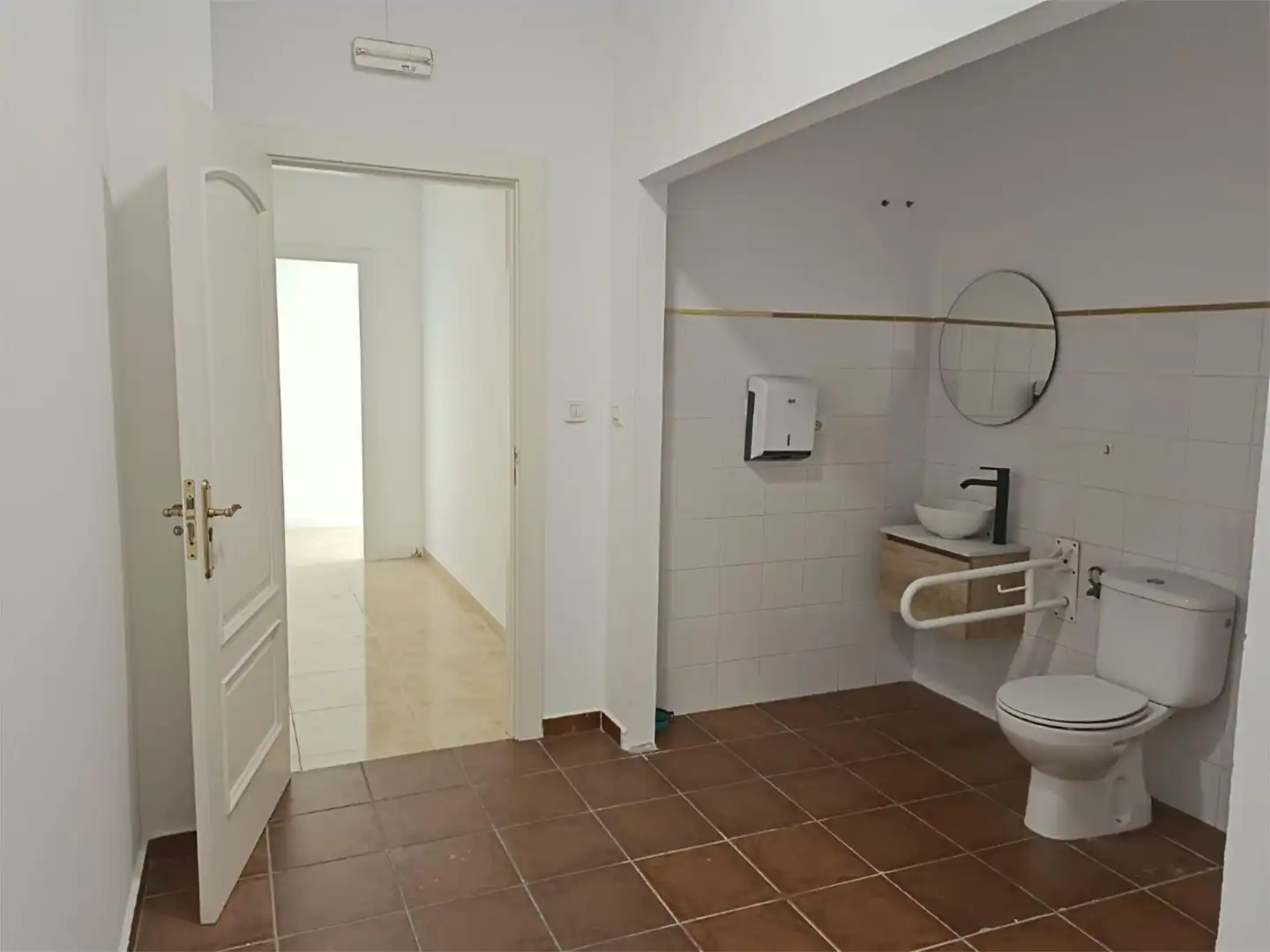 Commercial properties for rent in Calle Olivón, 16, Dúrcal Commercial properties for rent in Dúrcal