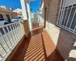 Exterior view of Flat to rent in Los Alcázares  with Air Conditioner, Heating and Terrace