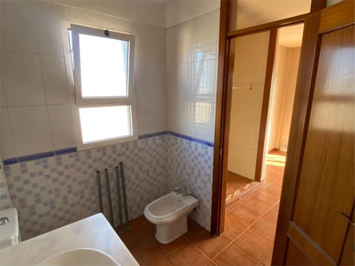 Einfamilien-Reihenhaus zum Verkauf in Urbanizacion Callao Salvaje C, 16, Callao Salvaje - Playa Paraíso Badezimmer von Einfamilien-Reihenhaus zum Verkauf in Adeje mit Privatgarten, Terrasse und Schwimmbad