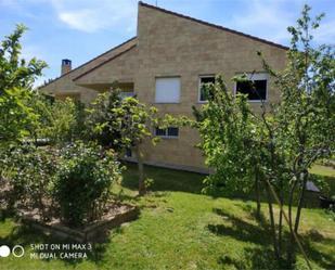 Garden of Single-family semi-detached for sale in Alba de Tormes  with Heating, Private garden and Terrace