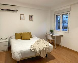 Bedroom of Flat to share in Parla  with Air Conditioner, Heating and Parquet flooring