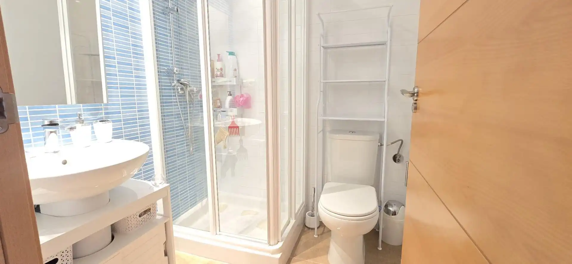 Badezimmer von Dachboden zum Verkauf in Vera mit Terrasse und Schwimmbad