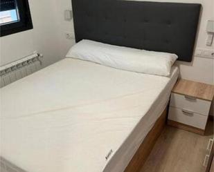 Dormitori de Apartament de lloguer en Motilla del Palancar amb Calefacció, Terrassa i Moblat