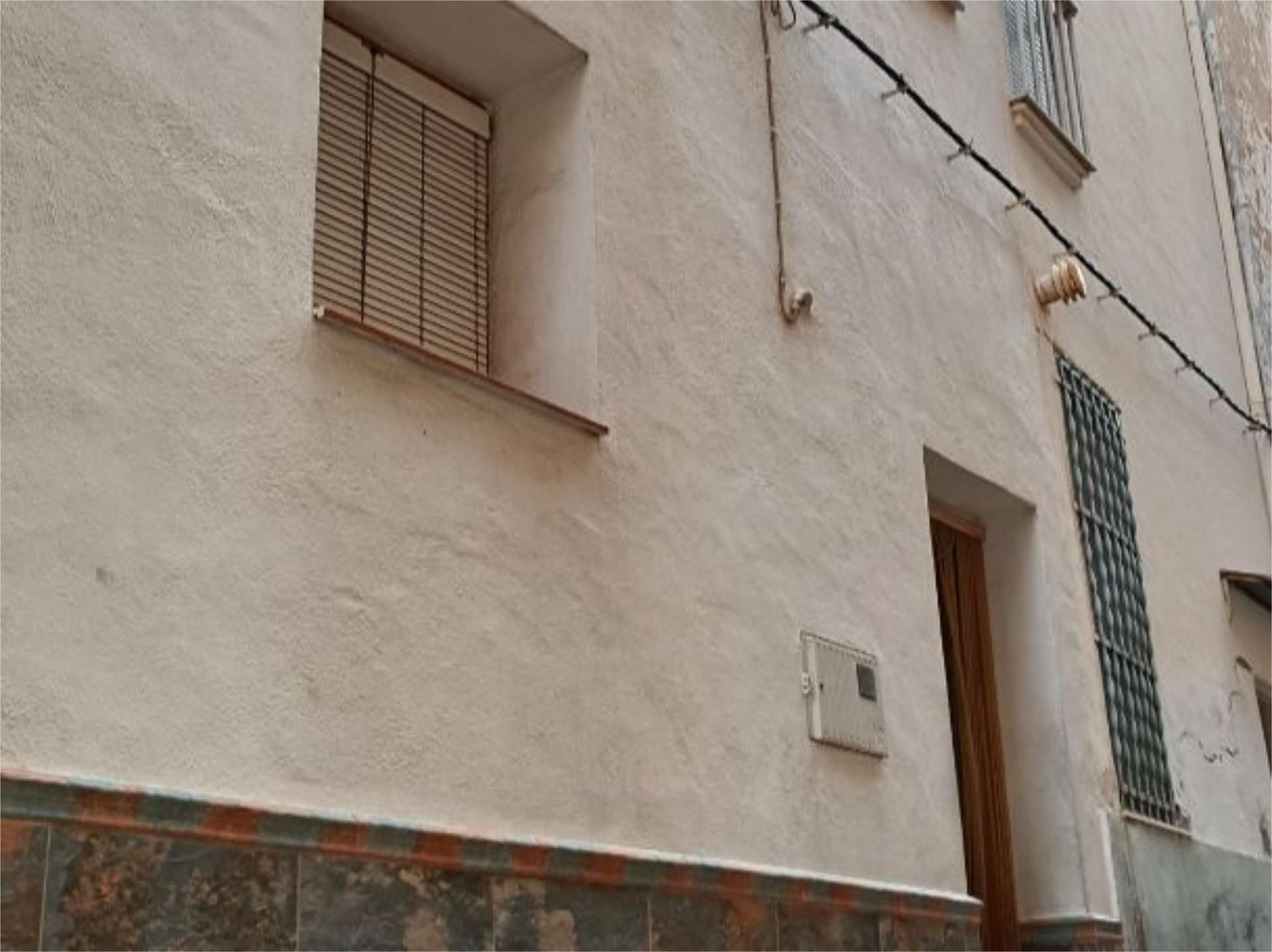 Vista exterior de Casa adosada en venda en Lucena del Cid amb Calefacció, Terrassa i Moblat