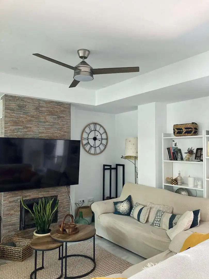 Casa o chalet en venta en Avenida Pinar de la Juliana, 36, Bollullos de la Mitación Sala de estar de Casa o chalet en venta en Bollullos de la Mitación con Aire acondicionado, Terraza y Piscina