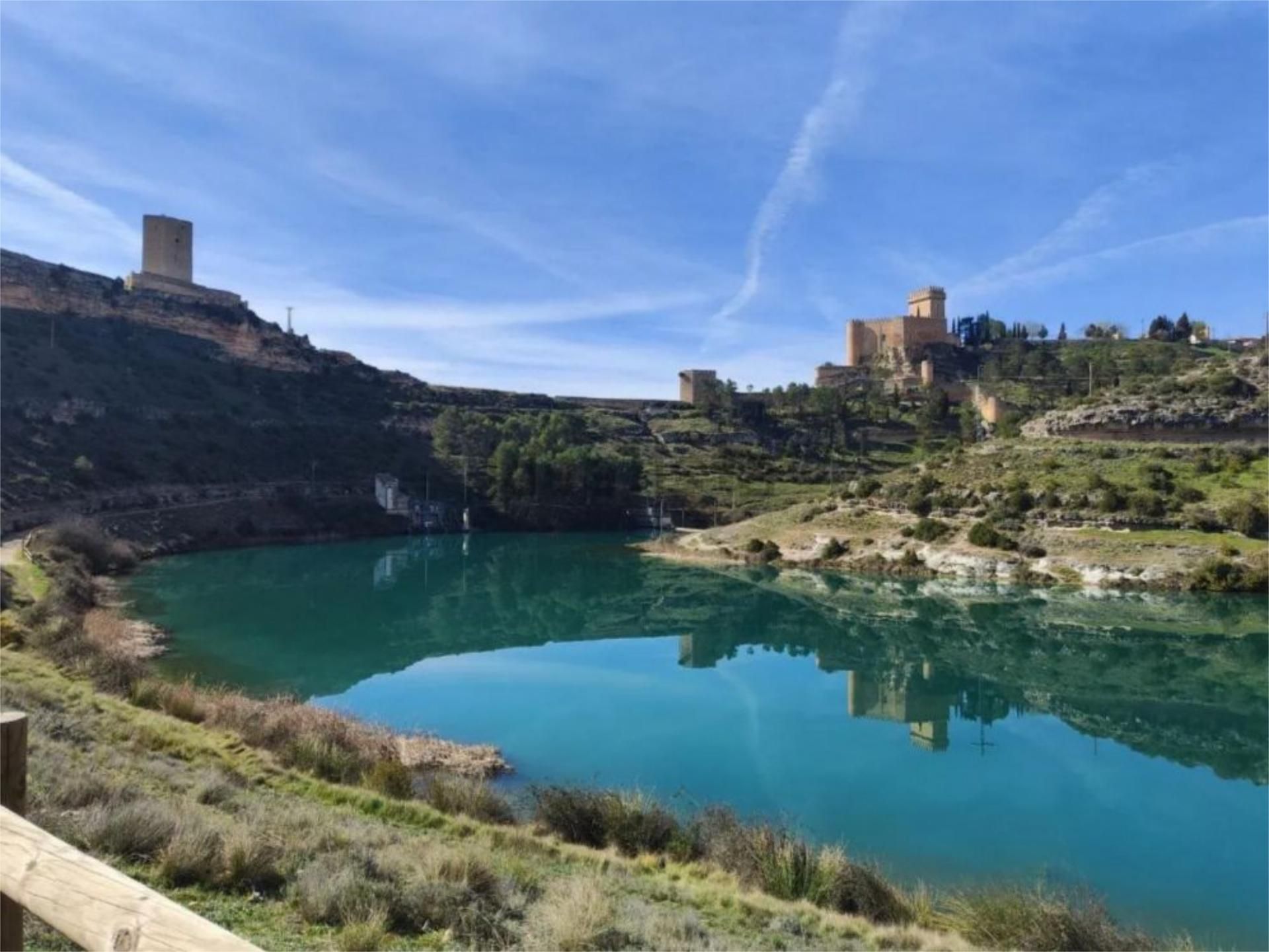 Exterior view of Country house for sale in Alarcón