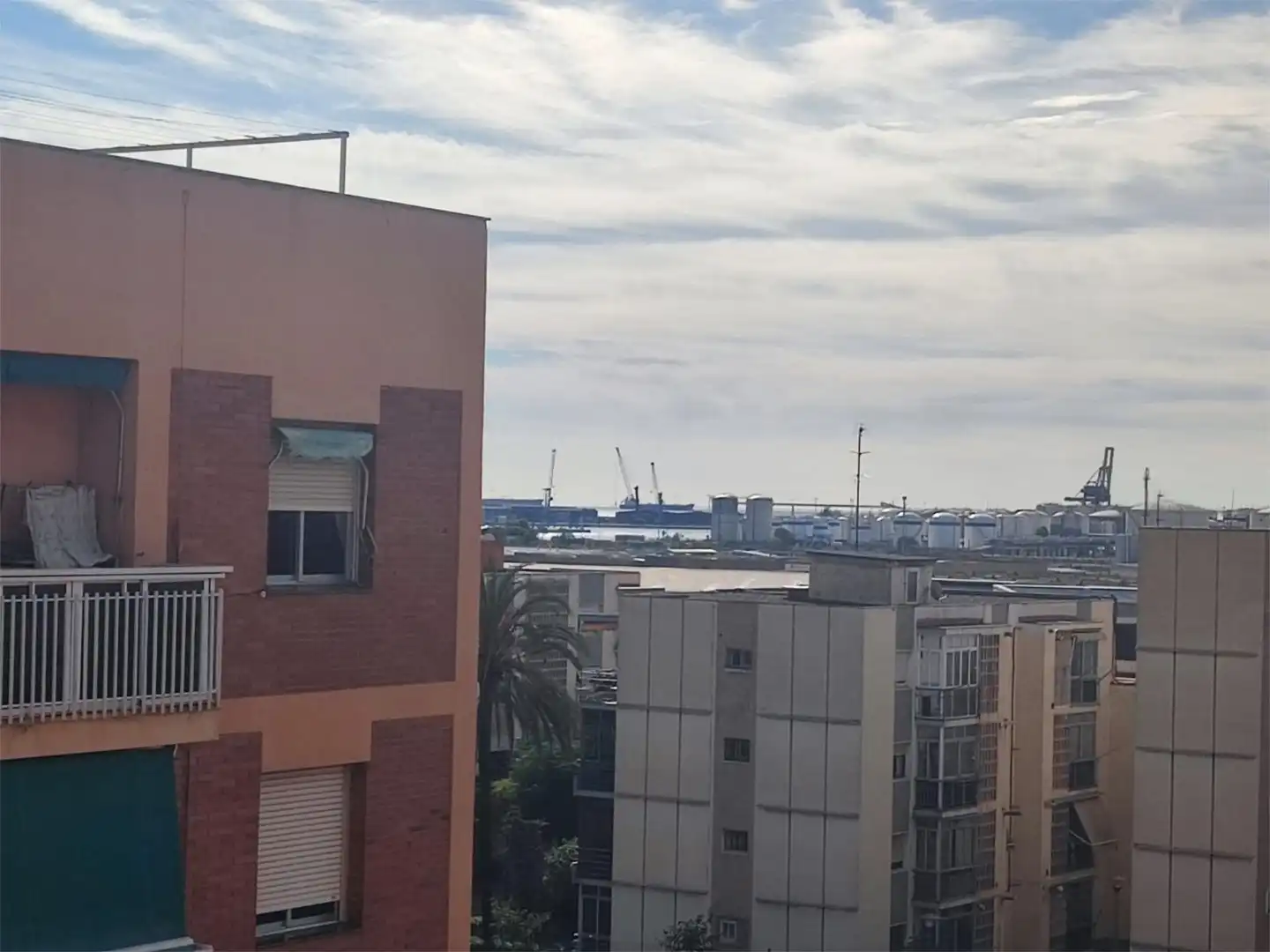 Pis en venda a Carrer Riu Fluvià, 4, Torreforta Vista exterior de Pis en venda en Tarragona amb Aire condicionat, Terrassa i Aparcament comunitari