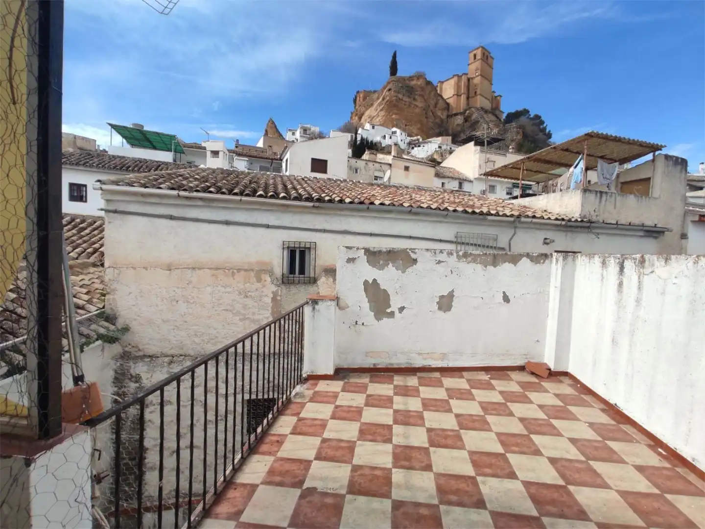 Piso en venta en Calle Esquinas De Jesús, 7, Montefrío Vista exterior de Piso en venta en Montefrío con Aire acondicionado, Calefacción y Terraza