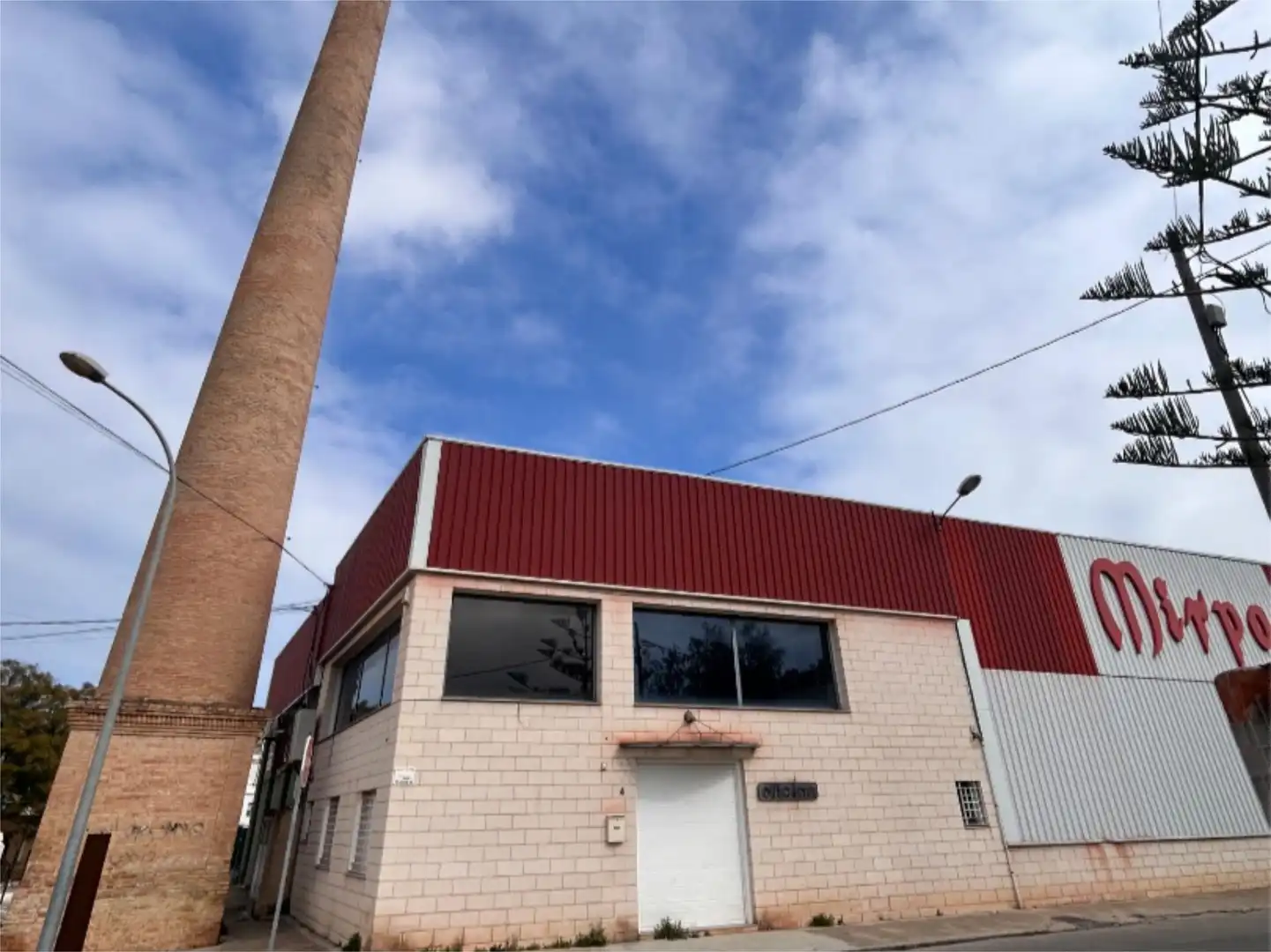 Fabrikhallen zum Verkauf in Carrer del Comte d'Oliva, 20, Oliva pueblo Außenansicht von Fabrikhallen zum Verkauf in Oliva mit Klimaanlage und Heizung