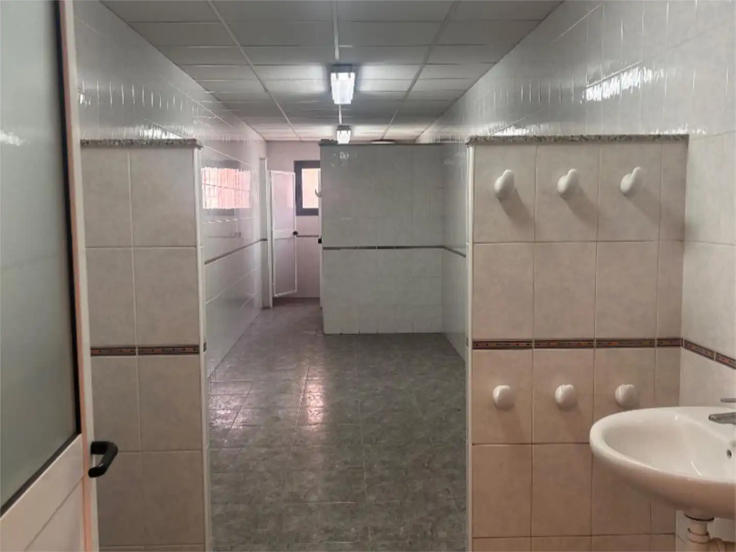 Fabrikhallen zum Verkauf in Carrer del Comte d'Oliva, 20, Oliva pueblo Badezimmer von Fabrikhallen zum Verkauf in Oliva mit Klimaanlage und Heizung