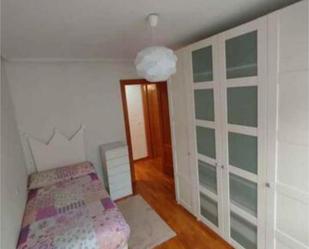 Bedroom of Flat to rent in Noreña  with Heating, Storage room and Furnished