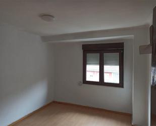 Bedroom of Flat to rent in Lena