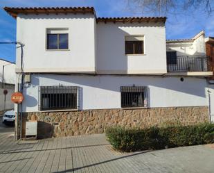 Exterior view of Single-family semi-detached for sale in Quintanar de la Orden  with Heating, Terrace and Furnished