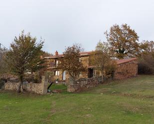 Exterior view of Country house to rent in Valderredible  with Heating, Private garden and Terrace