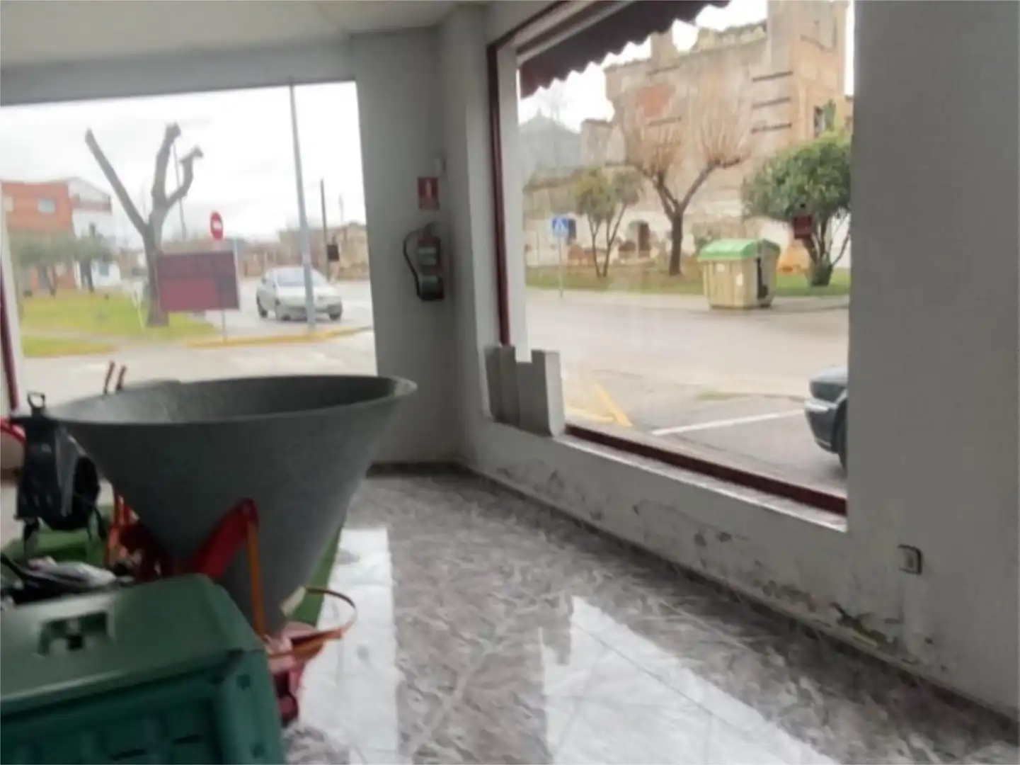 Local de alquiler en Velada