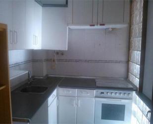 Kitchen of Flat to rent in  Zaragoza Capital