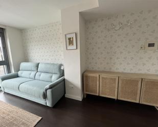 Sala d'estar de Apartament de lloguer en Valladolid Capital amb Aire condicionat, Calefacció i Jardí privat