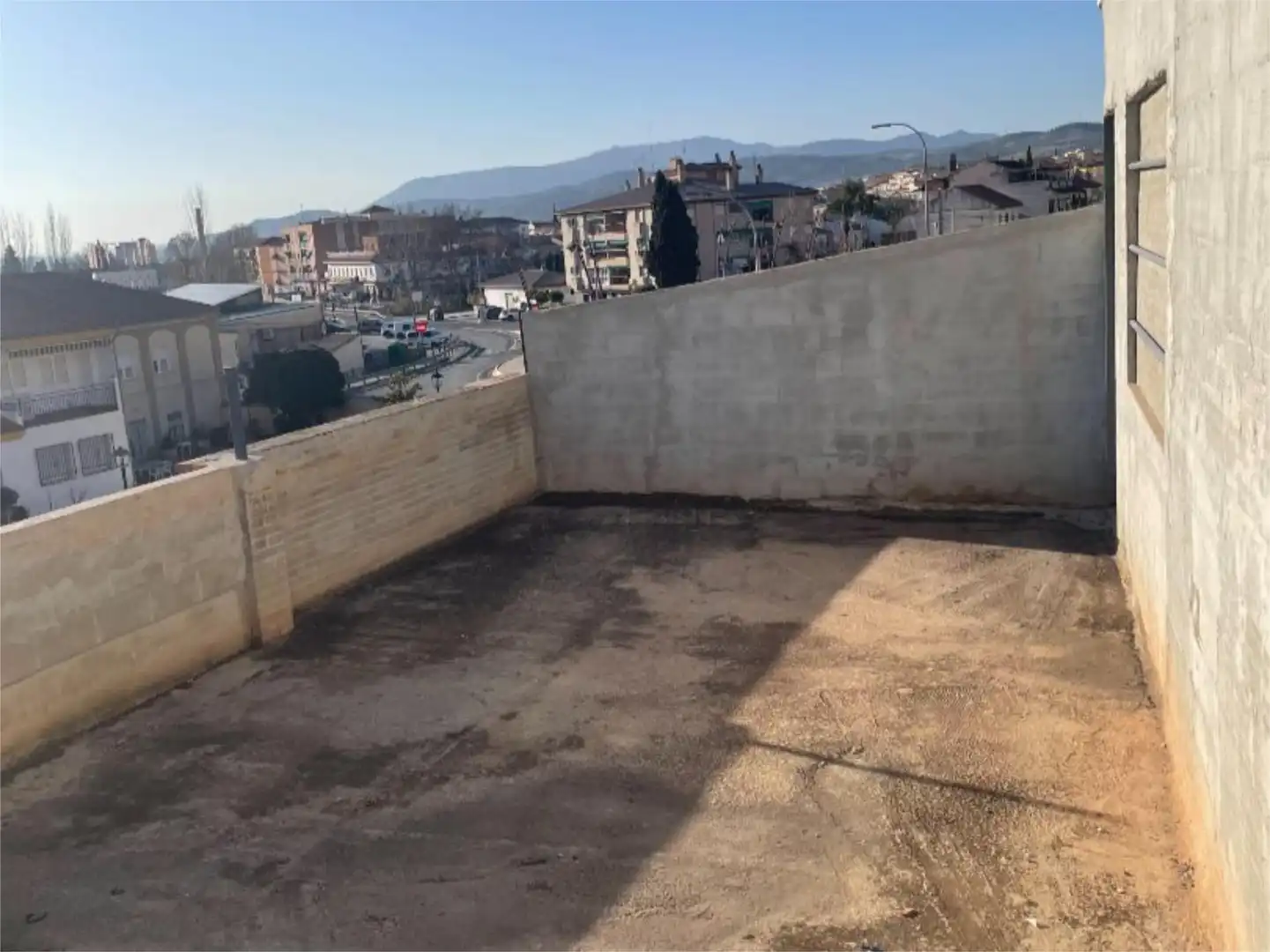 Casa adosada en venta en Calle Batán, 81, Pinos Puente Terraza de Casa adosada en venta en Pinos Puente con Terraza y Balcón
