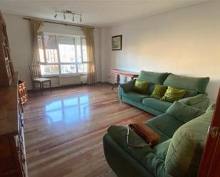 Living room of Flat to rent in Santander  with Heating, Parquet flooring and Furnished