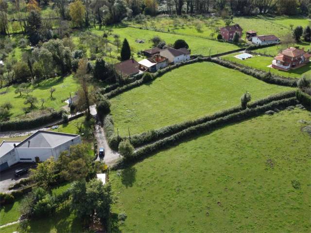 Terreno urbanizable en Venta en Viella - Granda - Meres