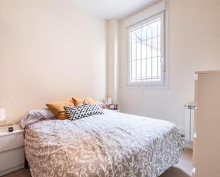 Bedroom of Flat for sale in  Madrid Capital