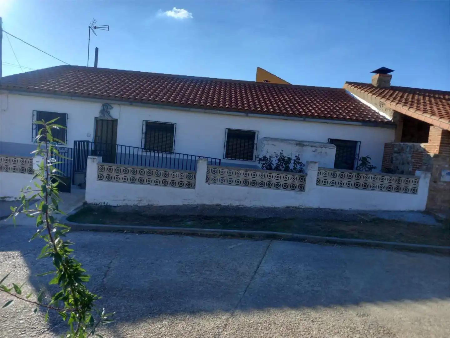 Casa adosada en venta en Calle Varela, 5, Morille Vista exterior de Casa adosada en venta en Morille