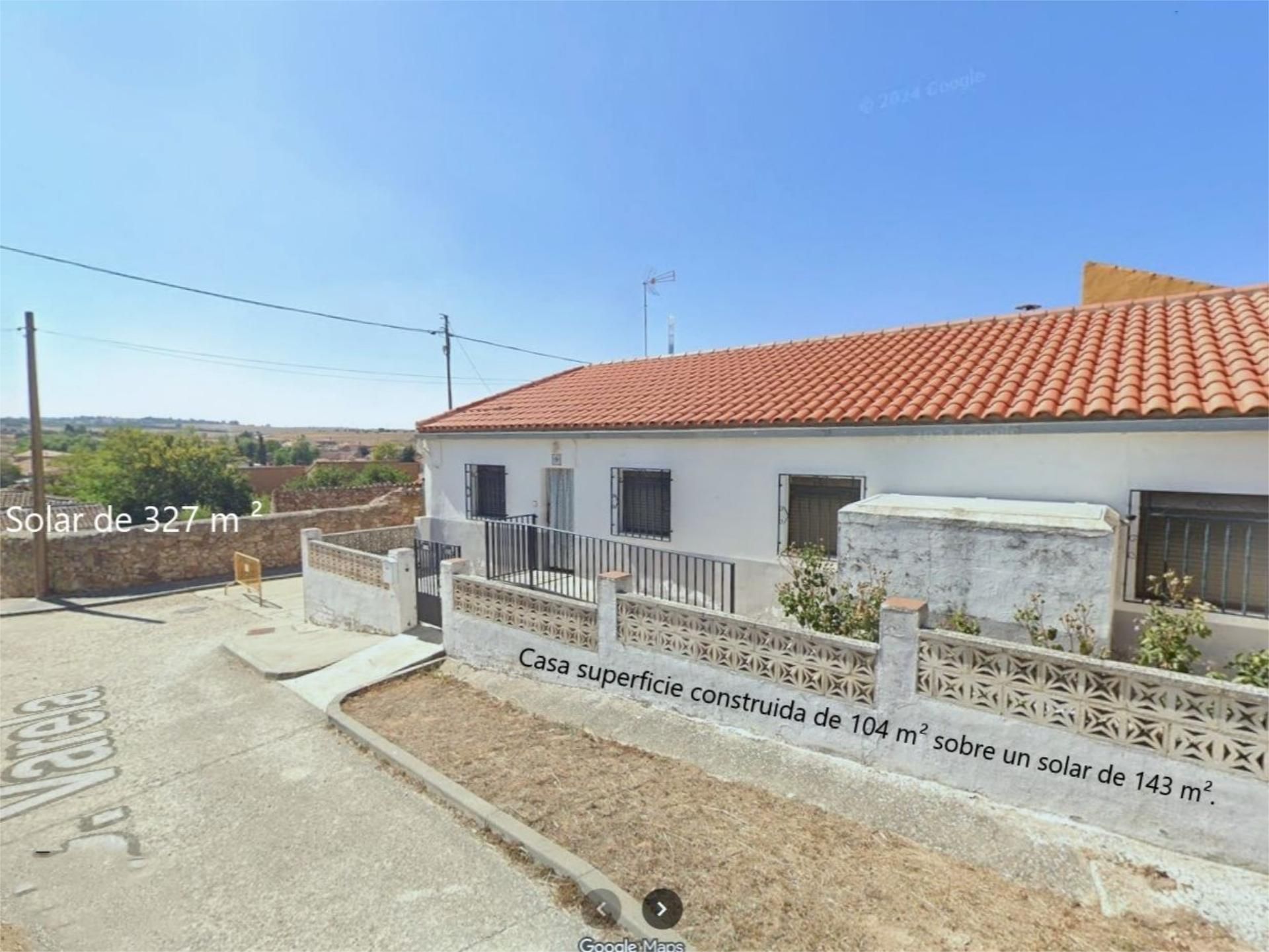 Exterior view of Planta baja for sale in Morille  with Heating, Private garden and Furnished