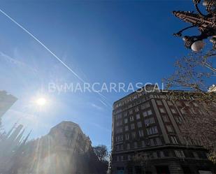 Vista exterior de Pis en venda en  Barcelona Capital amb Aire condicionat