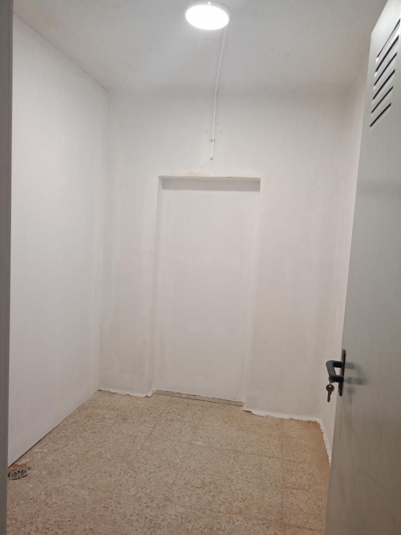 Bedroom of Box room to rent in Fuenlabrada