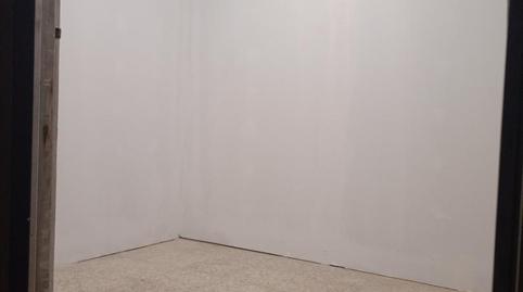 Box room to rent in Calle de Reinosa, 13, La Serna, Madrid - image 4 Photo 4 of Box room to rent in Calle de Reinosa, 13, La Serna, Madrid