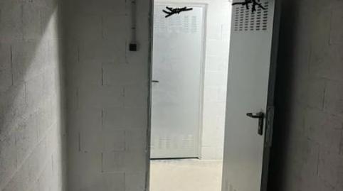 Box room to rent in Calle de Reinosa, 13, La Serna, Madrid - image 2 Photo 2 of Box room to rent in Calle de Reinosa, 13, La Serna, Madrid