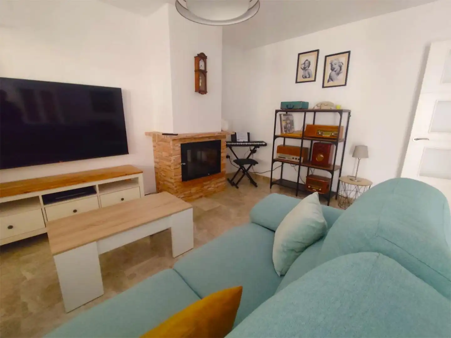 Detached homes for sale in Calle Escritora Elena Quiroga, 5, Churriana - El Pizarrillo - La Noria-Guadalsol Living room of Detached homes for sale in Málaga with Air Conditioner, Heating and Private garden