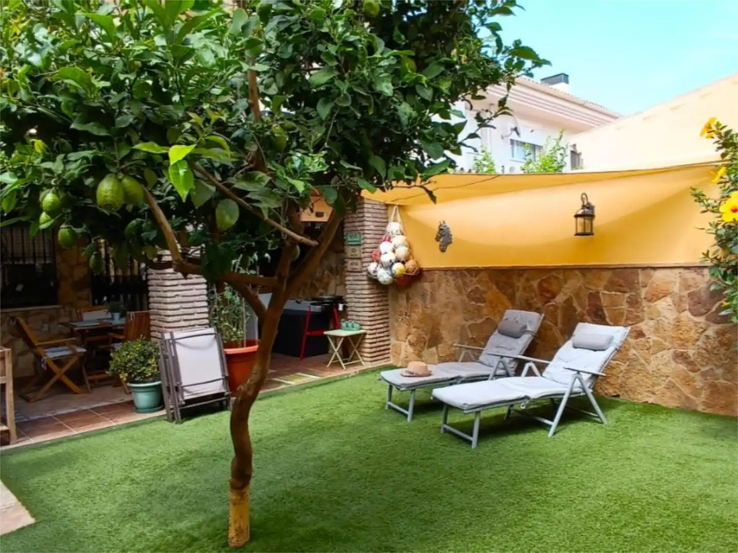 Detached homes for sale in Calle Escritora Elena Quiroga, 5, Churriana - El Pizarrillo - La Noria-Guadalsol Terrace of Detached homes for sale in Málaga with Air Conditioner, Heating and Private garden