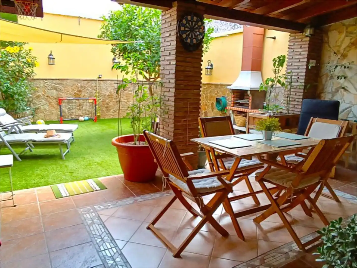 Detached homes for sale in Calle Escritora Elena Quiroga, 5, Churriana - El Pizarrillo - La Noria-Guadalsol Garden of Detached homes for sale in Málaga with Air Conditioner, Heating and Private garden