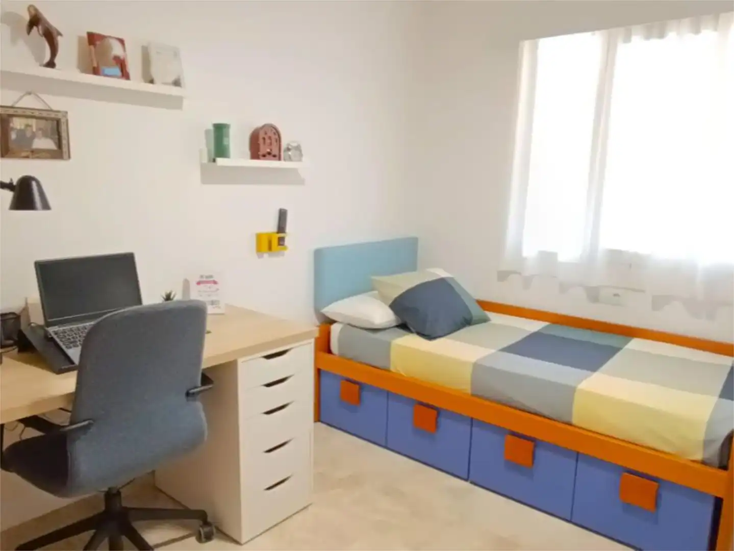 Detached homes for sale in Calle Escritora Elena Quiroga, 5, Churriana - El Pizarrillo - La Noria-Guadalsol Bedroom of Detached homes for sale in Málaga with Air Conditioner, Heating and Private garden