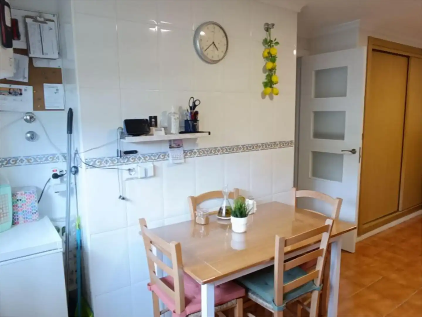 Detached homes for sale in Calle Escritora Elena Quiroga, 5, Churriana - El Pizarrillo - La Noria-Guadalsol Kitchen of Detached homes for sale in Málaga with Air Conditioner, Heating and Private garden