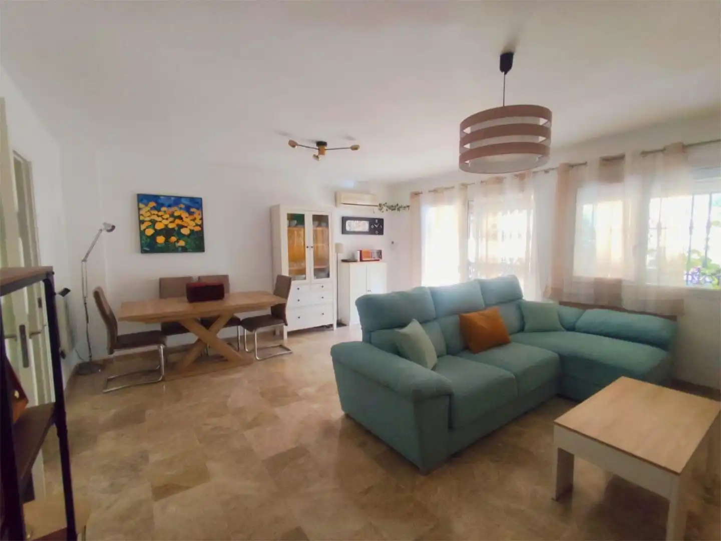 Detached homes for sale in Calle Escritora Elena Quiroga, 5, Churriana - El Pizarrillo - La Noria-Guadalsol Living room of Detached homes for sale in Málaga with Air Conditioner, Heating and Private garden